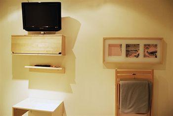 Klara Hostel *